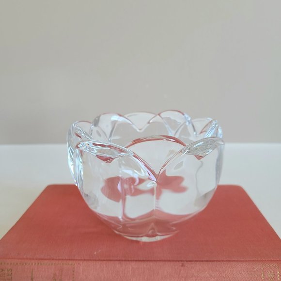 Royal Copenhagen crystal bowl in lotus shape. - Picture 4 of 9